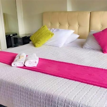 Hotel Zafiro Boutique Богота Экстерьер фото