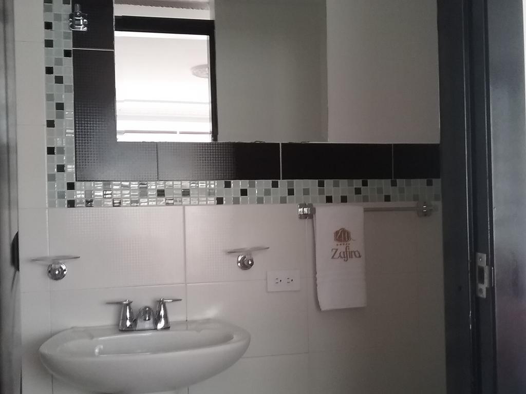 Hotel Zafiro Boutique Богота Экстерьер фото