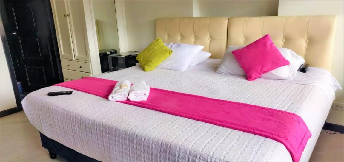 Hotel Zafiro Boutique Богота Экстерьер фото